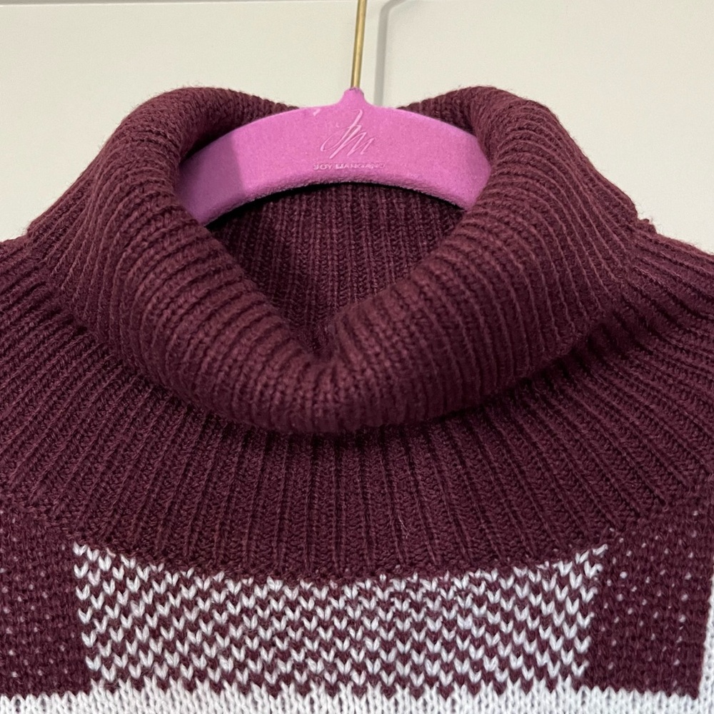 Patterned Turtleneck - Picture 3 of 6